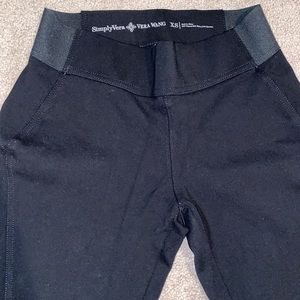 Simply Vera Vera Wang leggings NWOT